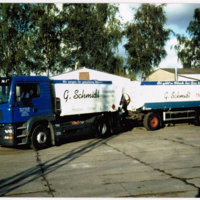 Moderner Tanklastzug 2004
